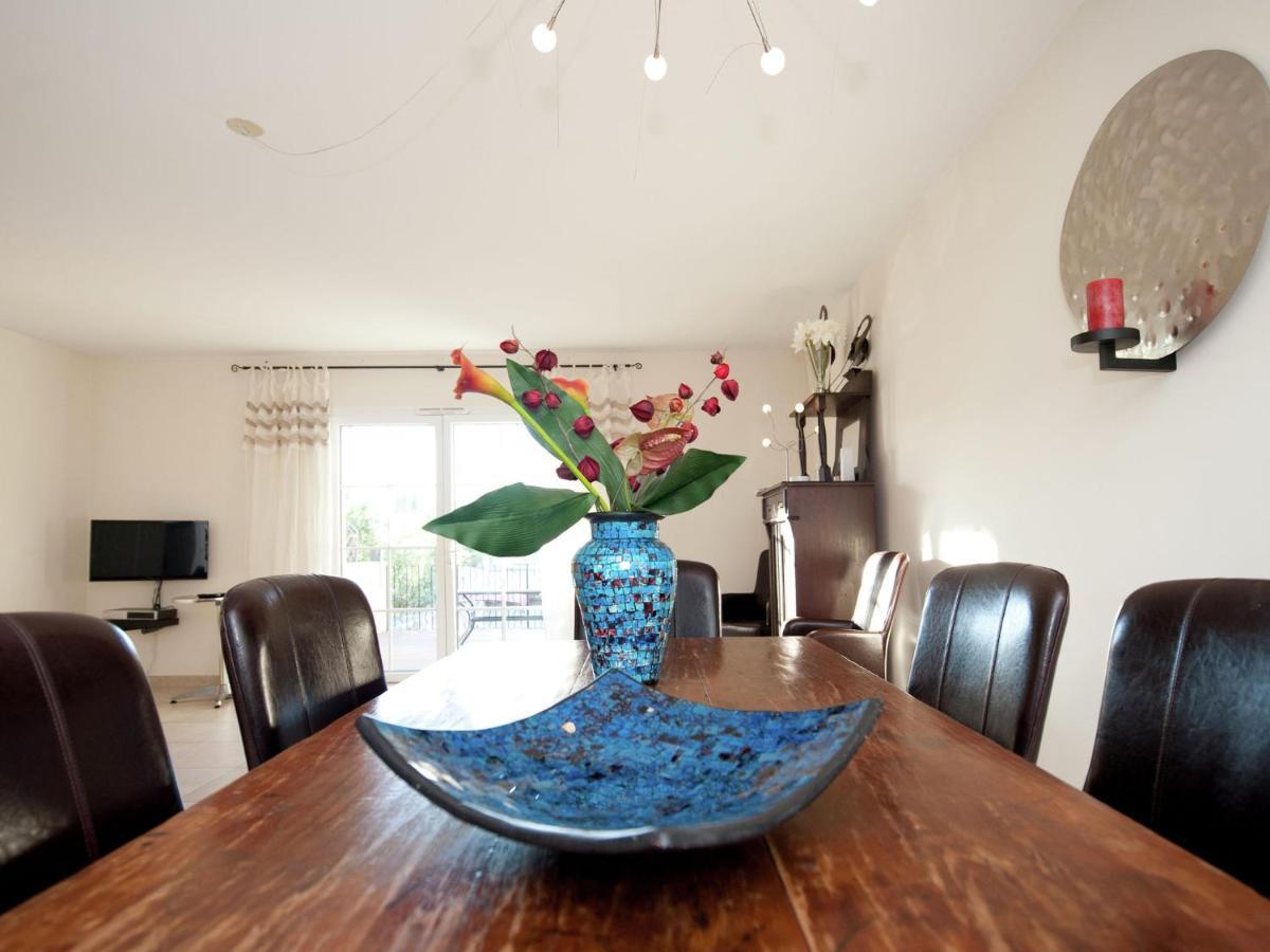 Modern Villa Near The Sea With Balcony Aigues-Mortes Eksteriør bilde