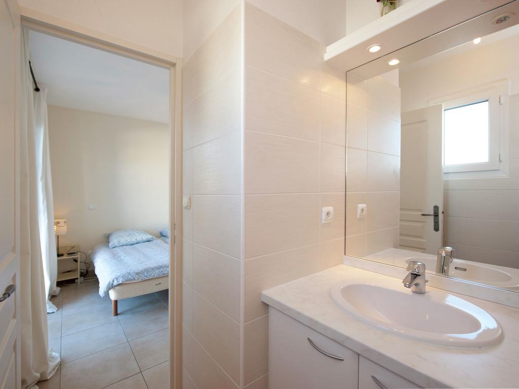 Modern Villa Near The Sea With Balcony Aigues-Mortes Eksteriør bilde